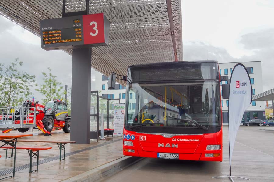 Omnibusbahnhof Rosenheim Haltestellen für den Regional- und Schienenersatzverkehr