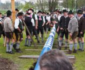 Maibaum aufstellen Rosenheim 024