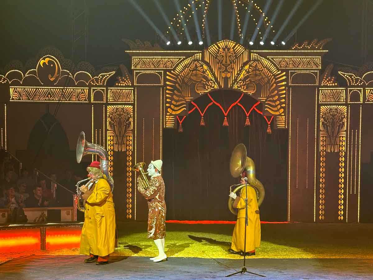 premiere_weihnachtscircus_circus_krone_copyright_stadttipps_rosenheim_49