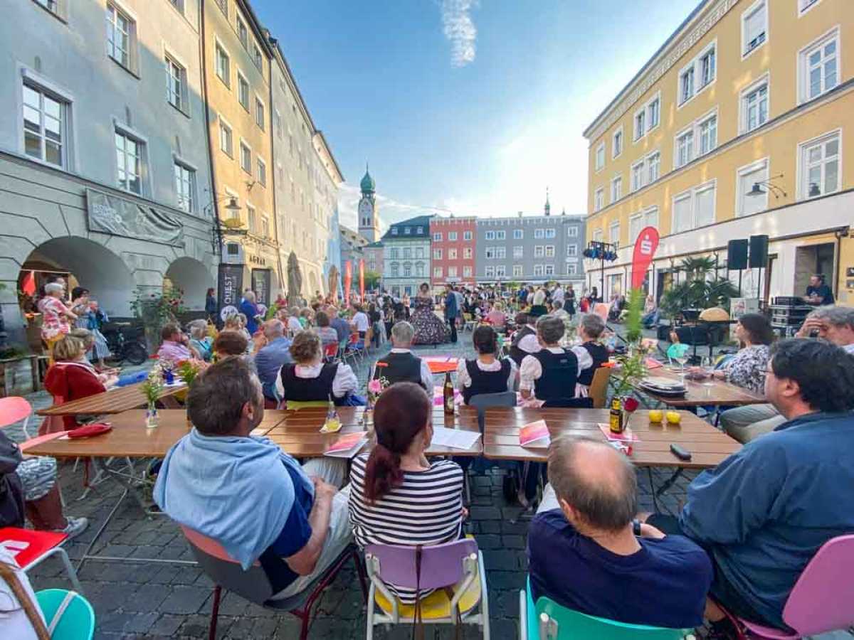 Bilder von der Eröffnung »Sommer in Rosenheim« mit Kulturfest am Grünen Markt