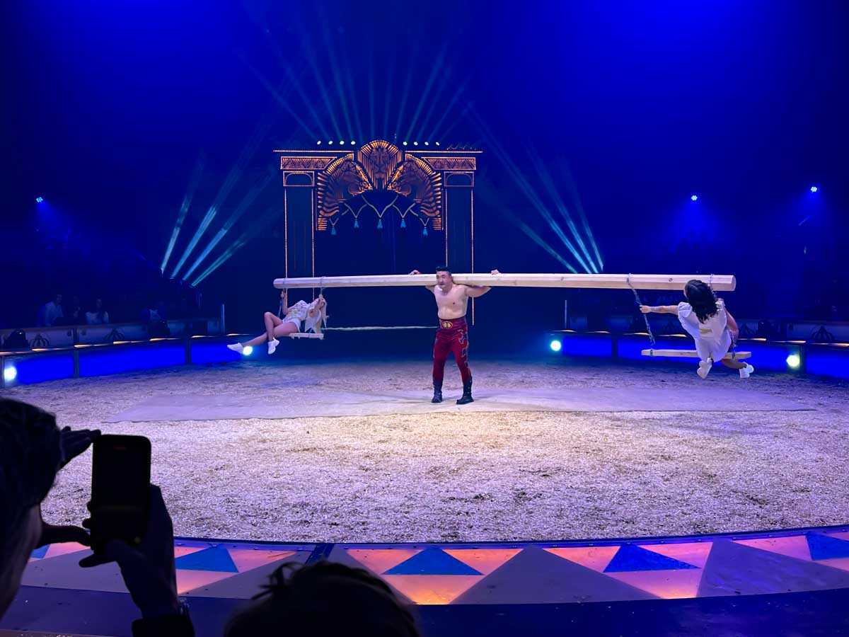 premiere_weihnachtscircus_circus_krone_copyright_stadttipps_rosenheim_32